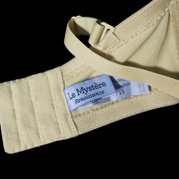 Le Mystere Renaissance Nude Foam Smooth Cup Bra Size 32G Removeable Straps - Picture 9 of 9